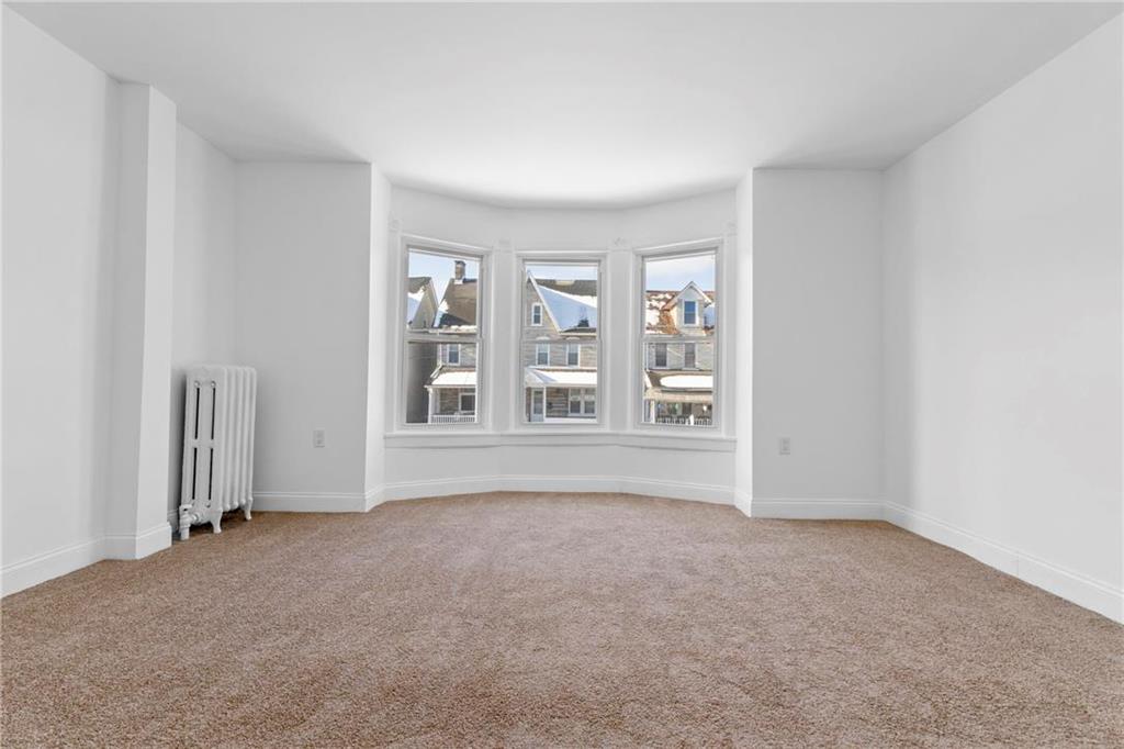 Allentown City, Pennsylvania 18103, United States, 4 Bedrooms Bedrooms, ,1 BathroomBathrooms,Residential,Pending,15884