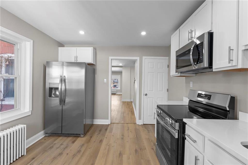 Allentown City, Pennsylvania 18103, United States, 4 Bedrooms Bedrooms, ,1 BathroomBathrooms,Residential,Pending,15884