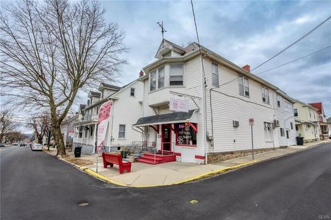 Photo of 49 N Broad Street, Nazareth, PA 18064 (MLS # 753403) Photo of 49 N Broad Street, Nazareth, PA 18064 (MLS # 753403)