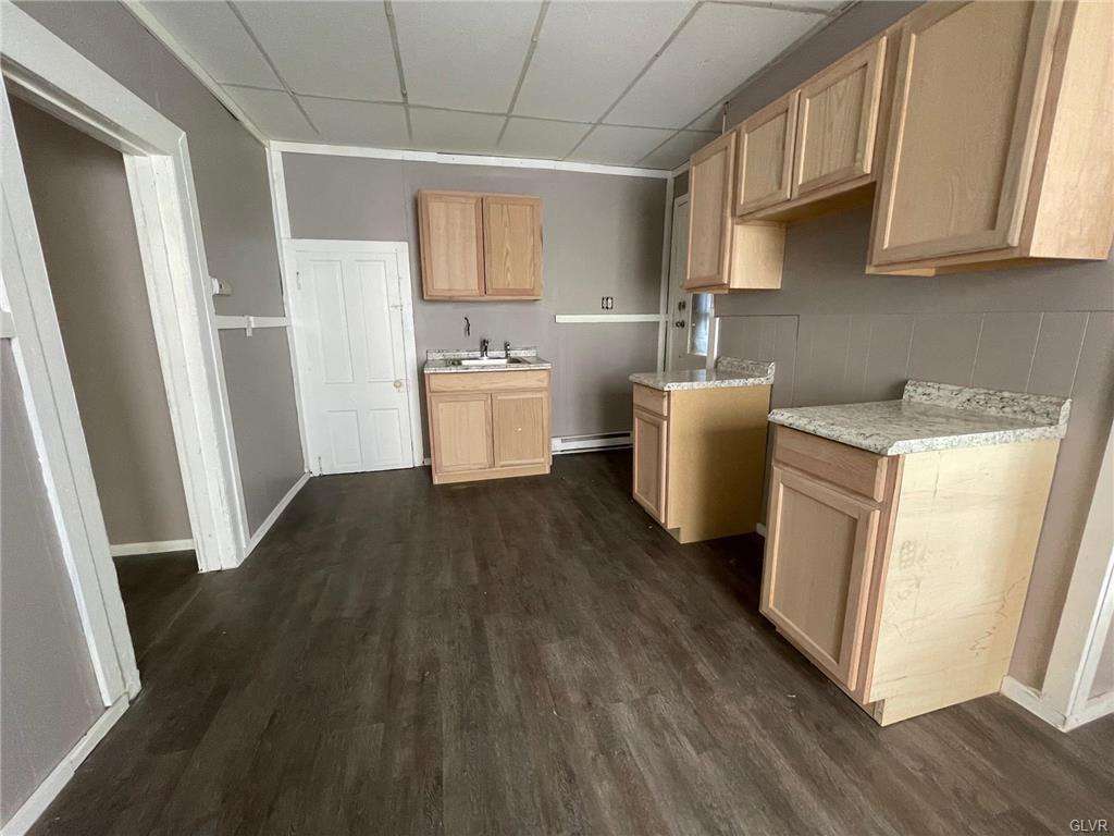 Tamaqua Borough, Pennsylvania 18252, United States, 8 Bedrooms Bedrooms, ,4 BathroomsBathrooms,Residential,Pending,102282