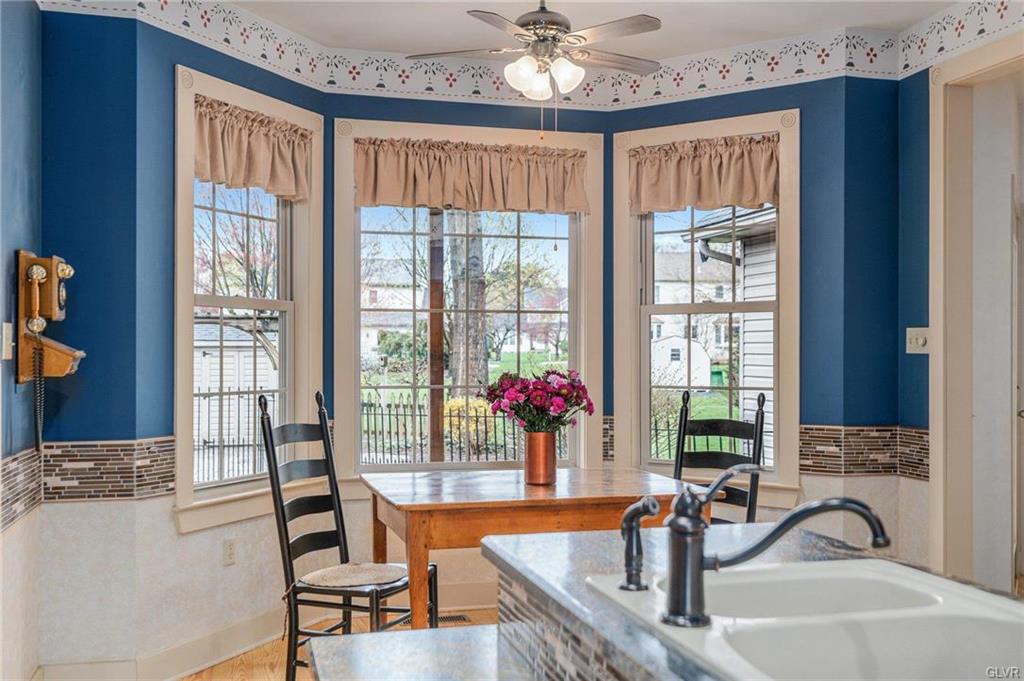 Topton Borough, Pennsylvania 19562, United States, 3 Bedrooms Bedrooms, ,4 BathroomsBathrooms,Residential,Pending,106274