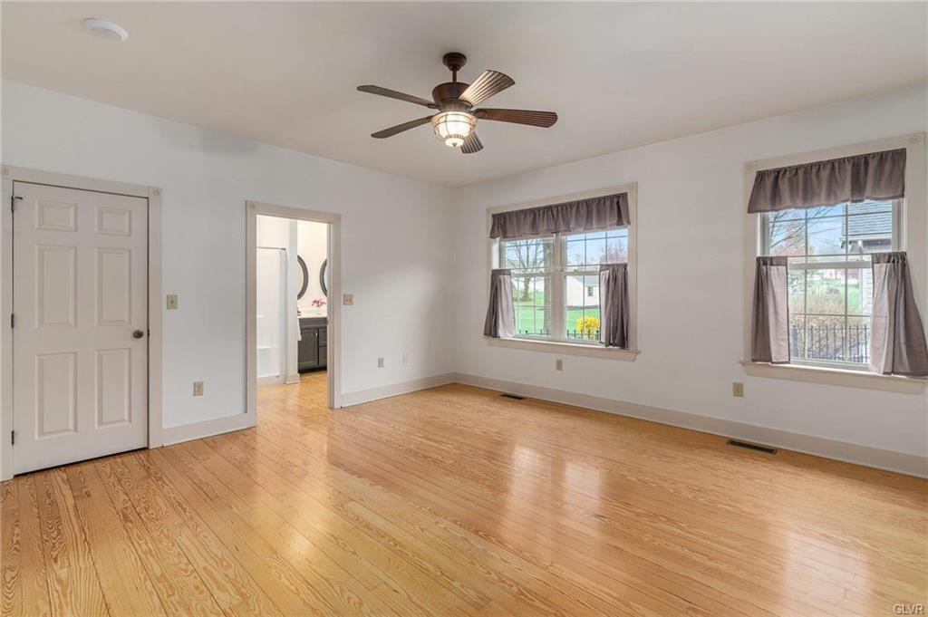 Topton Borough, Pennsylvania 19562, United States, 3 Bedrooms Bedrooms, ,4 BathroomsBathrooms,Residential,Pending,106274