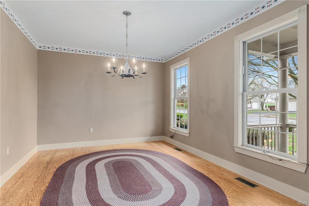 Topton Borough, Pennsylvania 19562, United States, 3 Bedrooms Bedrooms, ,4 BathroomsBathrooms,Residential,Pending,106274