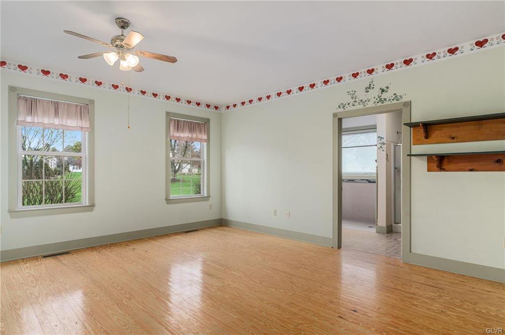 Topton Borough, Pennsylvania 19562, United States, 3 Bedrooms Bedrooms, ,4 BathroomsBathrooms,Residential,Pending,106274