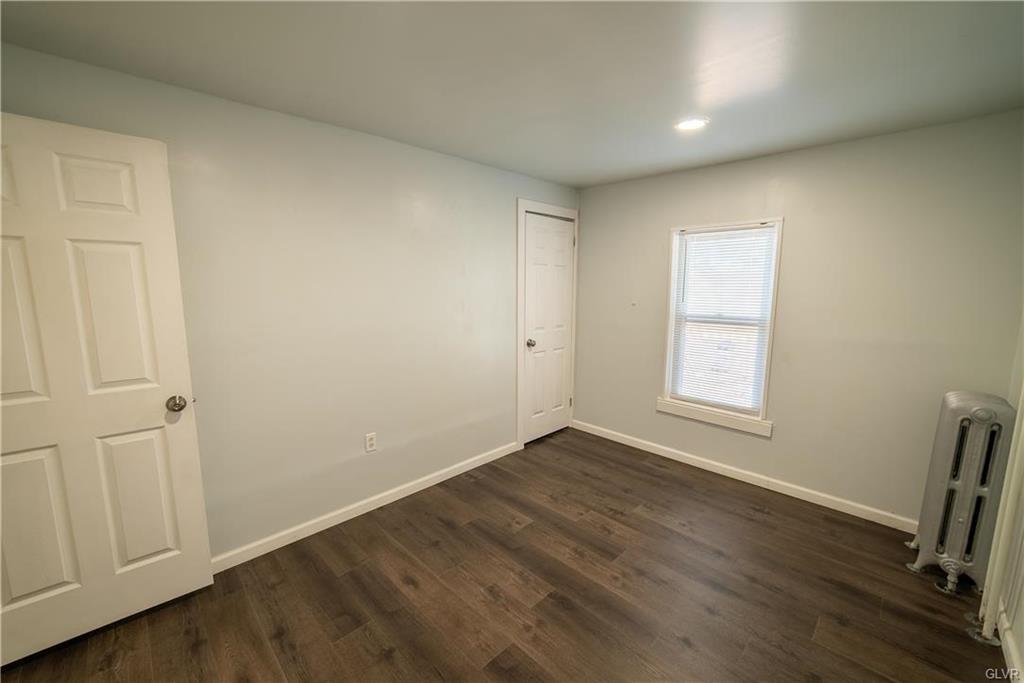 Allentown City, Pennsylvania 18102, United States, 5 Bedrooms Bedrooms, ,2 BathroomsBathrooms,Residential,Pending,86900