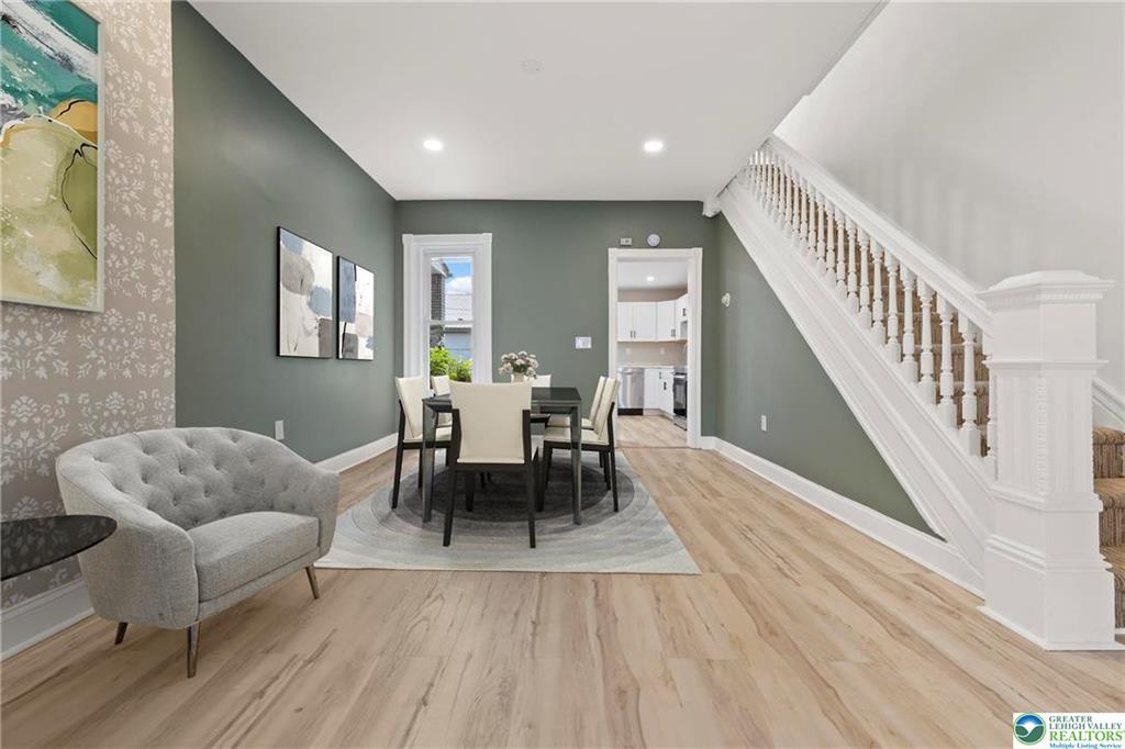 Allentown City, Pennsylvania 18109, United States, 4 Bedrooms Bedrooms, ,2 BathroomsBathrooms,Residential,Pending,127608