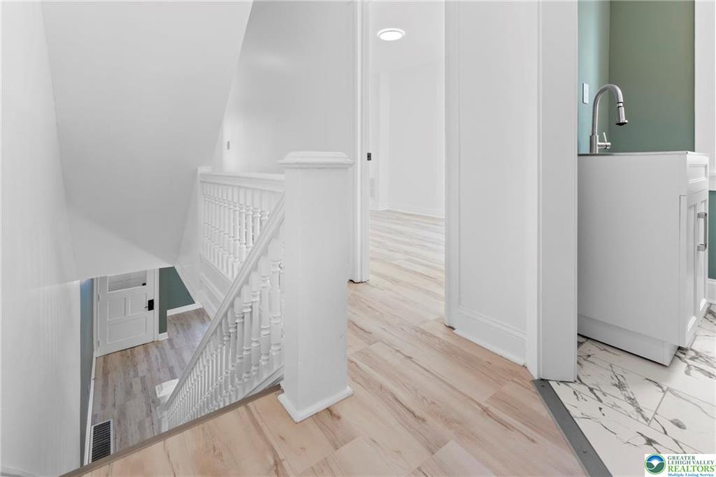 Allentown City, Pennsylvania 18109, United States, 4 Bedrooms Bedrooms, ,2 BathroomsBathrooms,Residential,Pending,127608