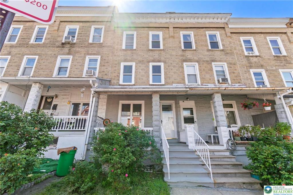 Allentown City, Pennsylvania 18109, United States, 4 Bedrooms Bedrooms, ,2 BathroomsBathrooms,Residential,Pending,127608