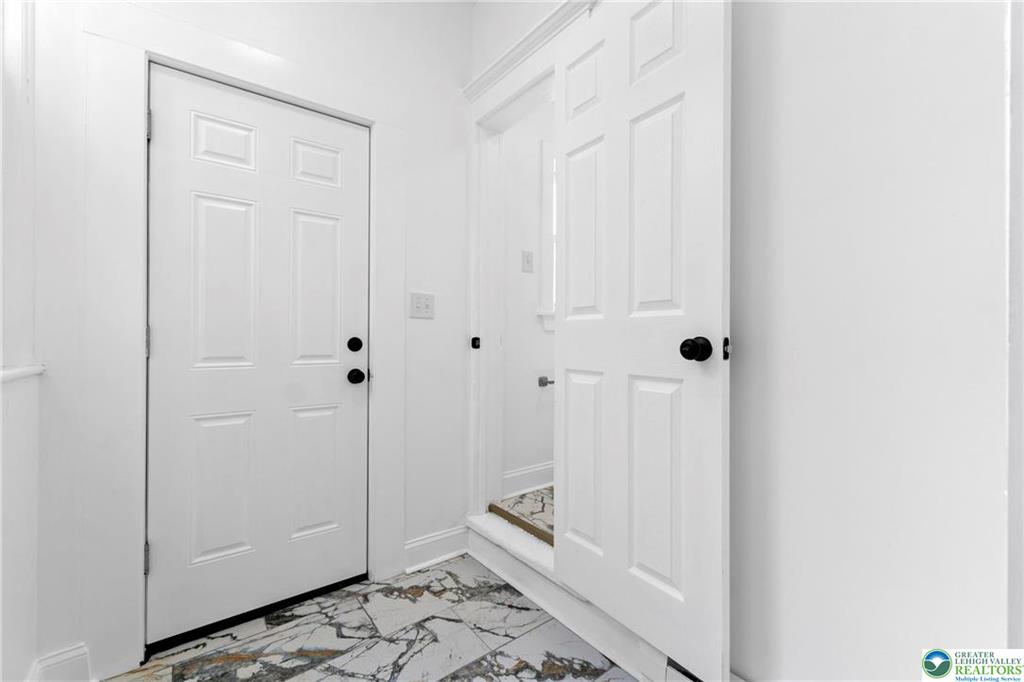 Allentown City, Pennsylvania 18109, United States, 4 Bedrooms Bedrooms, ,2 BathroomsBathrooms,Residential,Pending,127608