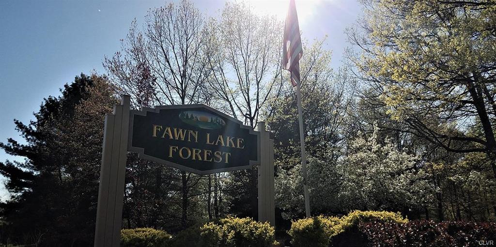 Pike County, Pennsylvania 18428, United States, 4 Bedrooms Bedrooms, ,3 BathroomsBathrooms,Residential,Pending,82942