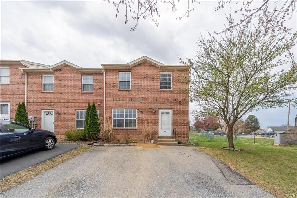 Alburtis Borough, Pennsylvania 18011, United States, 4 Bedrooms Bedrooms, ,3 BathroomsBathrooms,Residential,Pending,100931