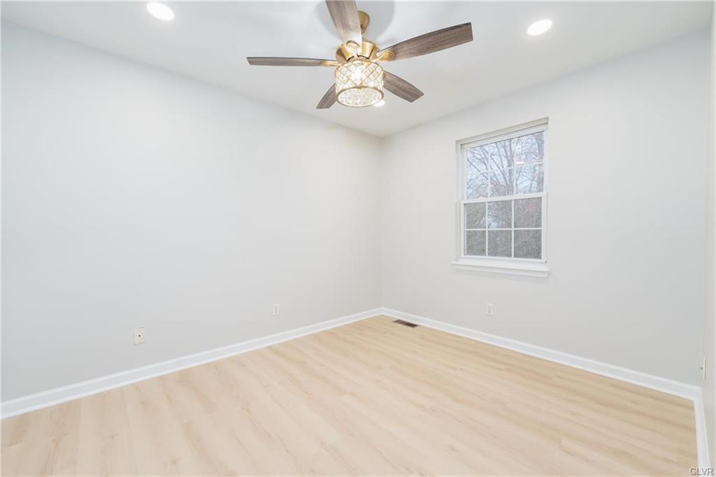 Alburtis Borough, Pennsylvania 18011, United States, 4 Bedrooms Bedrooms, ,3 BathroomsBathrooms,Residential,Pending,100931