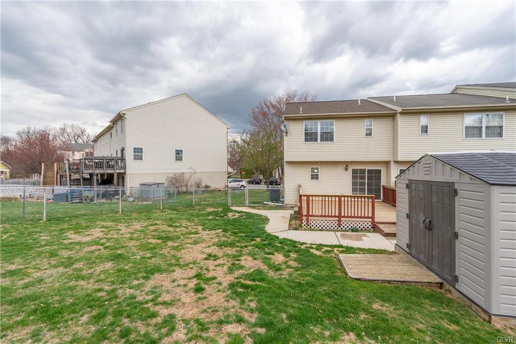 Alburtis Borough, Pennsylvania 18011, United States, 4 Bedrooms Bedrooms, ,3 BathroomsBathrooms,Residential,Pending,100931