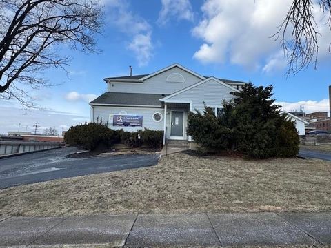 Photo of 2111 Washington Boulevard, Wilson Boro, PA 18042 (MLS # 751188) Photo of 2111 Washington Boulevard, Wilson Boro, PA 18042 (MLS # 751188)