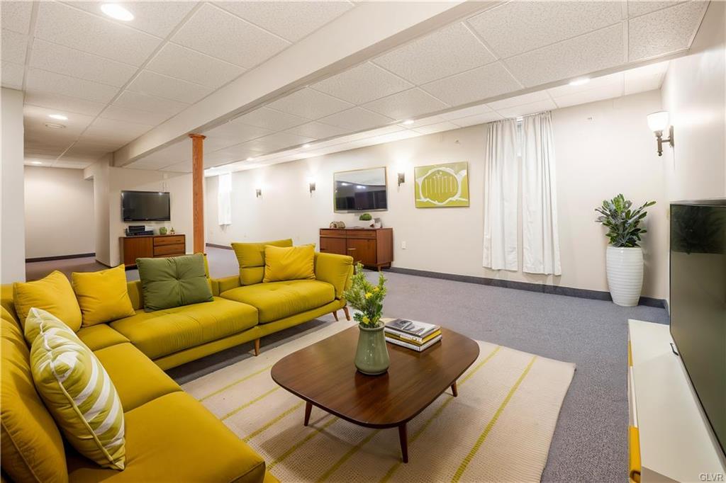 Forks Twp, Pennsylvania 18040, United States, 3 Bedrooms Bedrooms, ,3 BathroomsBathrooms,Residential,Active,102782