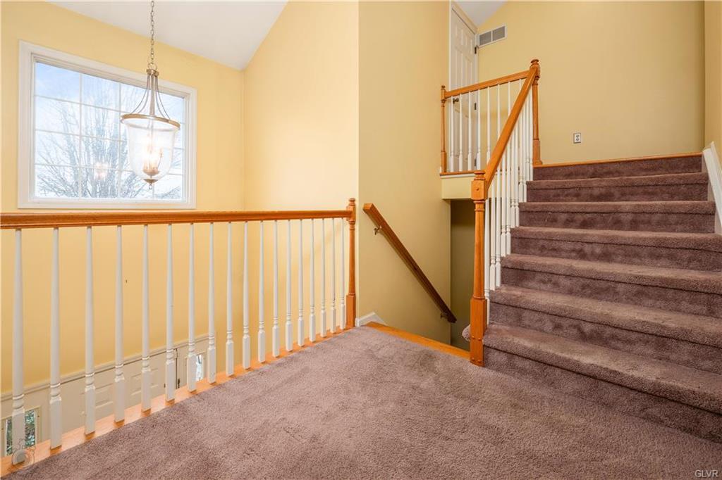 Forks Twp, Pennsylvania 18040, United States, 3 Bedrooms Bedrooms, ,3 BathroomsBathrooms,Residential,Active,102782