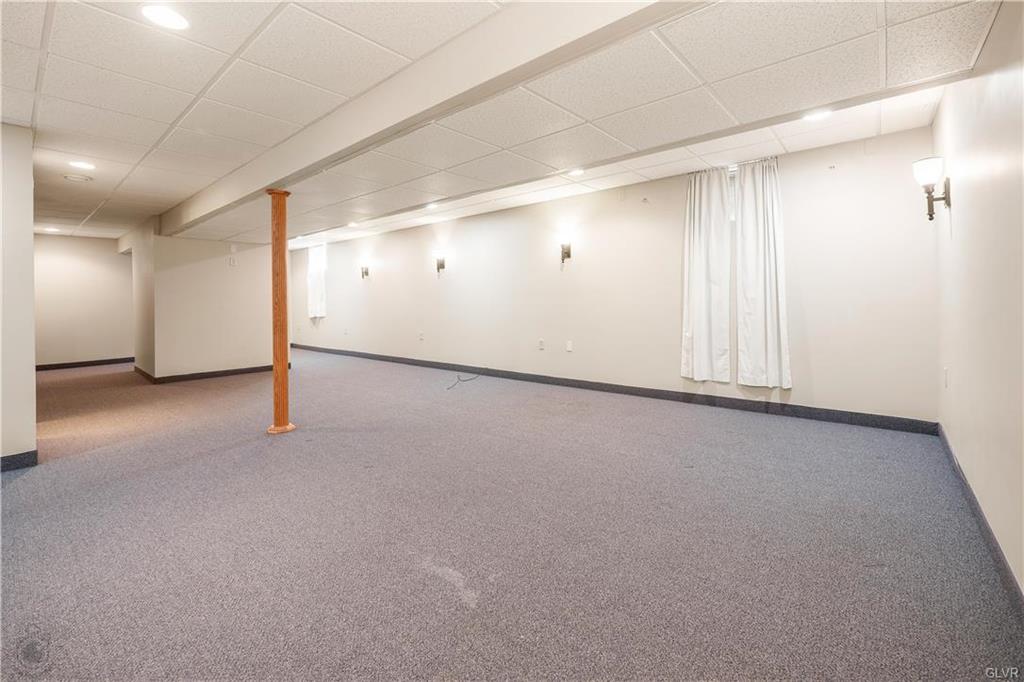 Forks Twp, Pennsylvania 18040, United States, 3 Bedrooms Bedrooms, ,3 BathroomsBathrooms,Residential,Active,102782