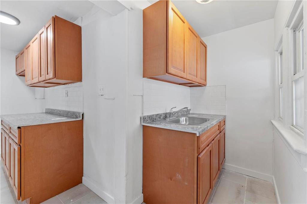 Allentown City, Pennsylvania 18109, United States, 4 Bedrooms Bedrooms, ,2 BathroomsBathrooms,Residential,Active,51614