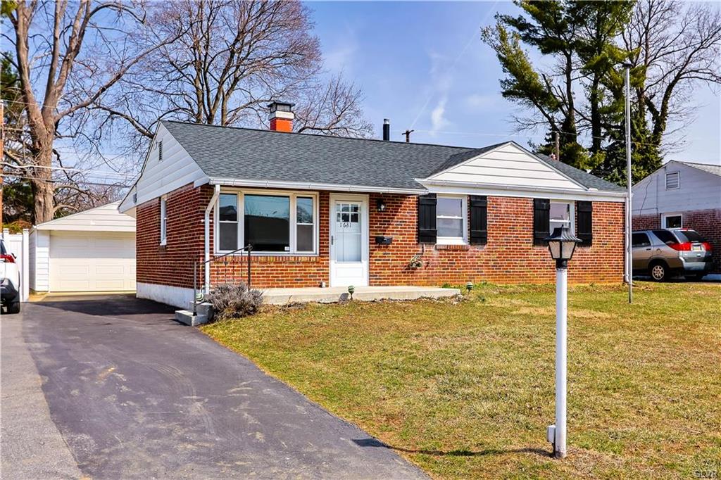 Allentown City, Pennsylvania 18103, United States, 2 Bedrooms Bedrooms, ,1 BathroomBathrooms,Residential,Pending,91072