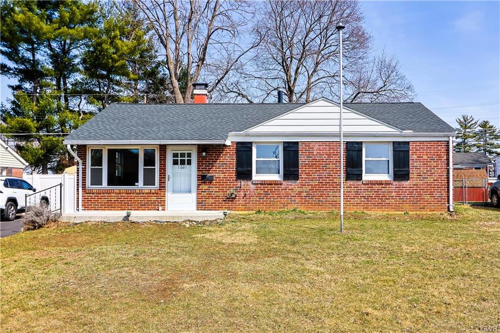 Allentown City, Pennsylvania 18103, United States, 2 Bedrooms Bedrooms, ,1 BathroomBathrooms,Residential,Pending,91072