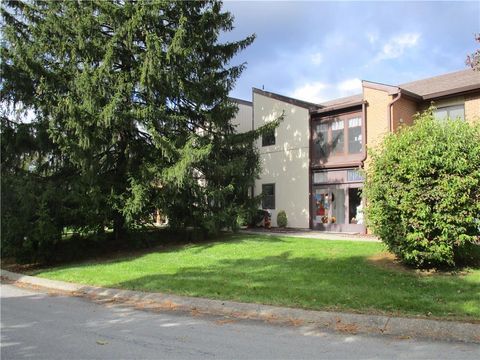 997 Village Round, Lower Macungie Twp, PA 18106 - #: 725773
