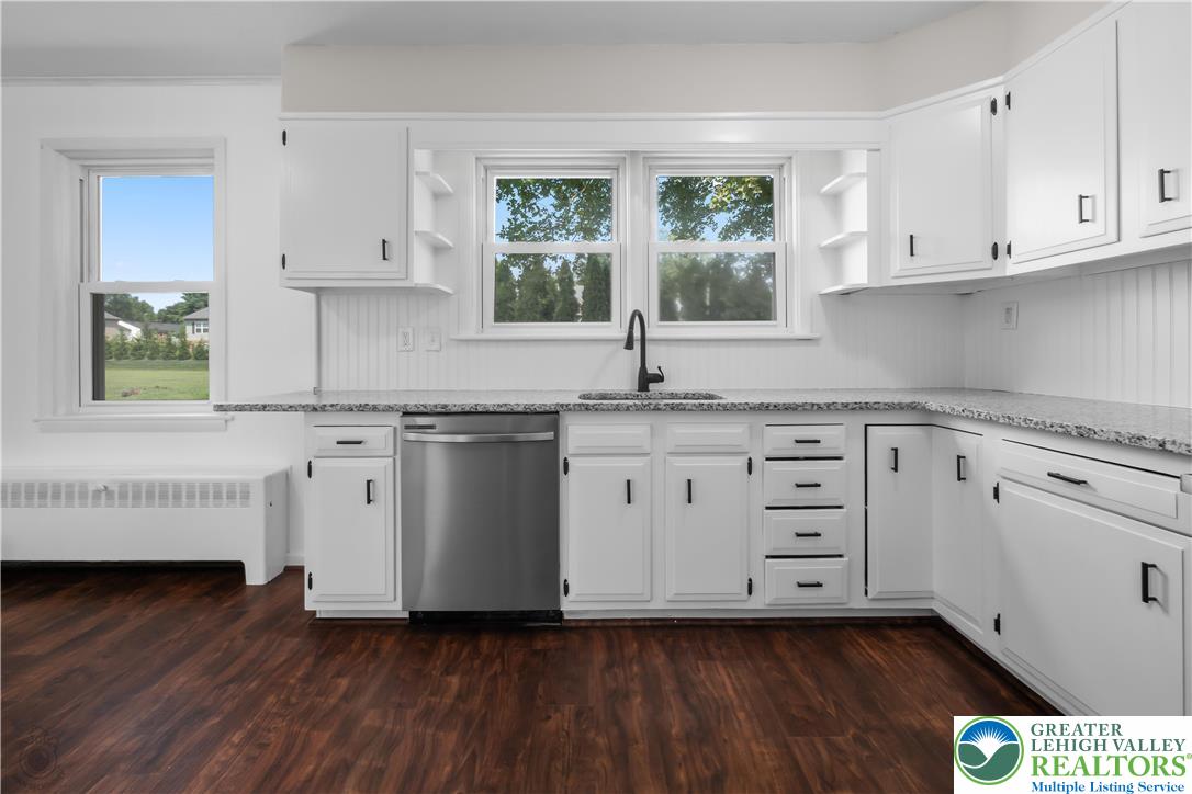 Bethlehem City, Pennsylvania 18017, United States, 4 Bedrooms Bedrooms, ,2 BathroomsBathrooms,Residential,Active,186401