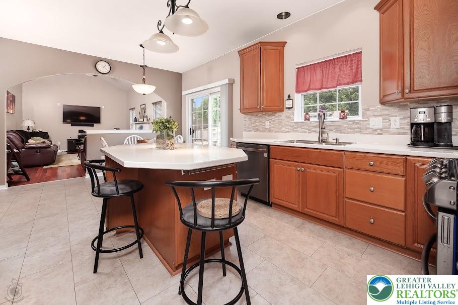 Macungie Boro, Pennsylvania 18062, United States, 4 Bedrooms Bedrooms, ,3 BathroomsBathrooms,Residential,Pending,153515