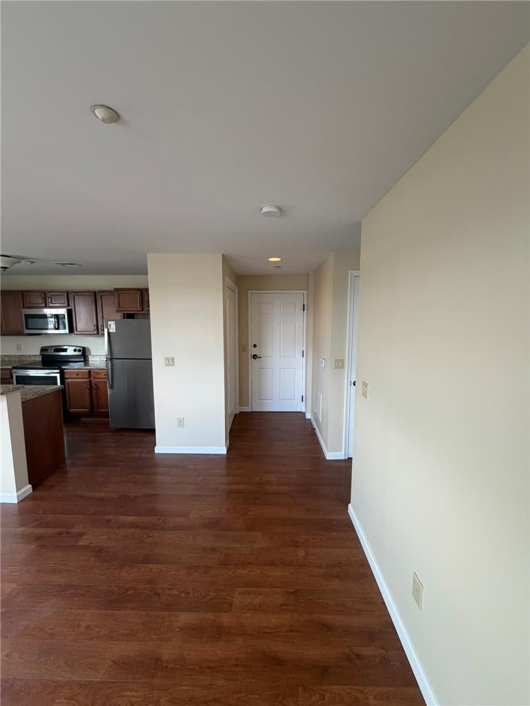 528 N New Street 19