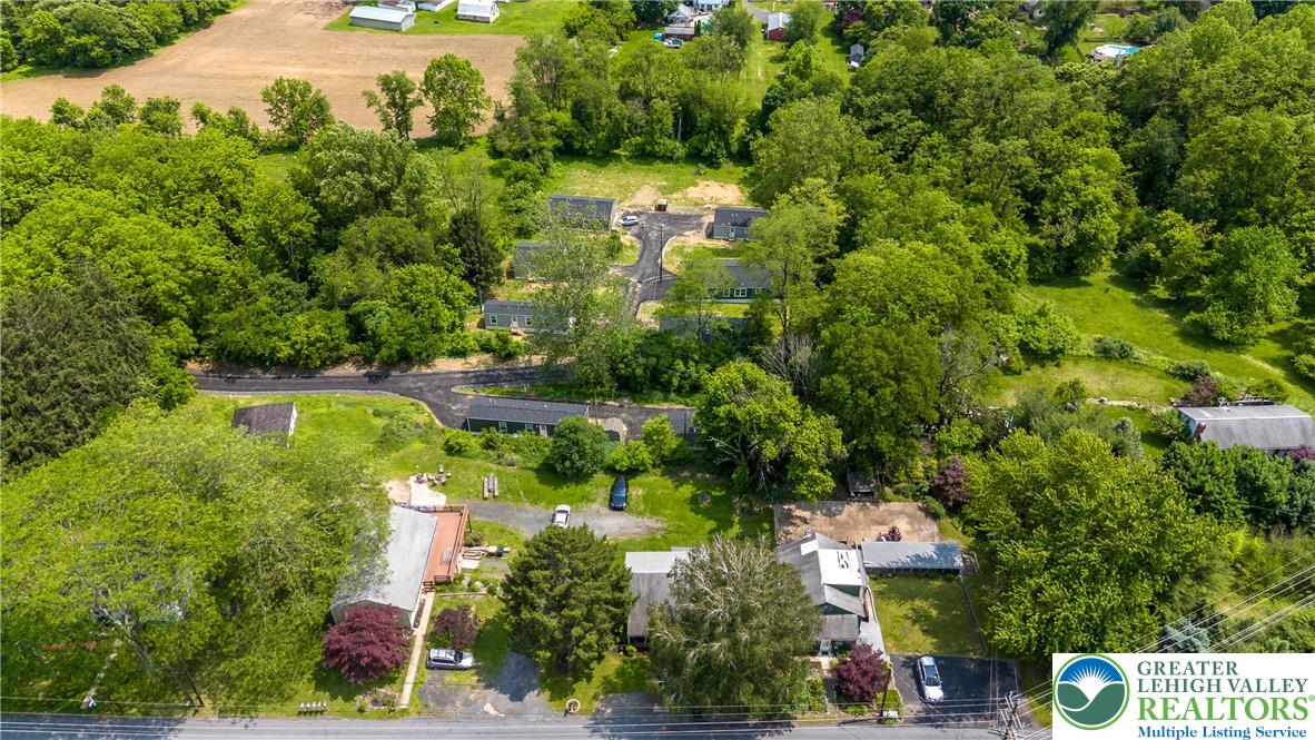 465 Royal Manor
