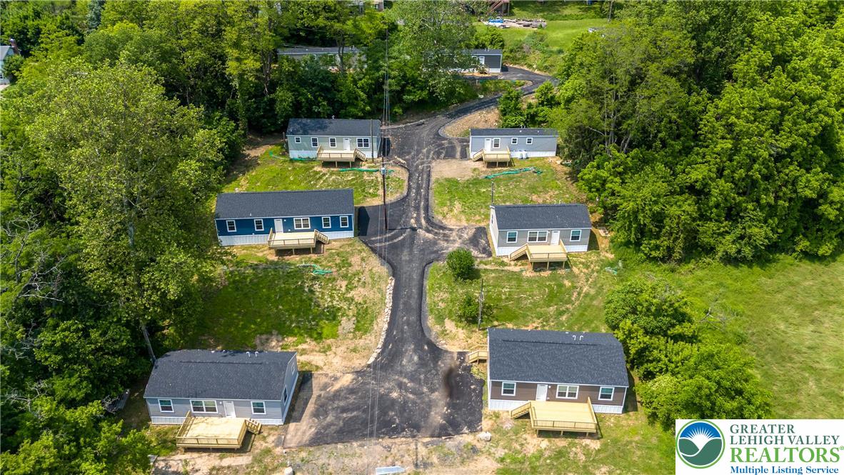 465 Royal Manor