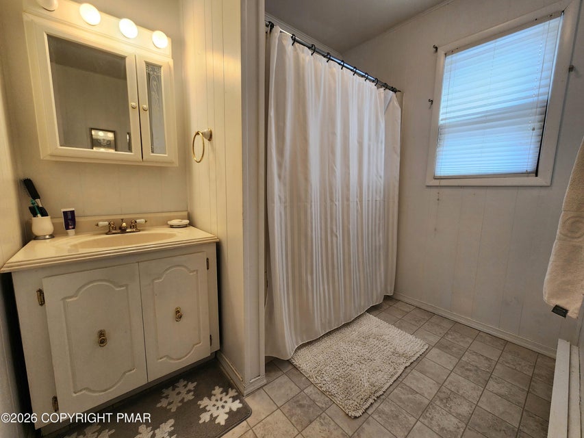 237 Whitman Lane