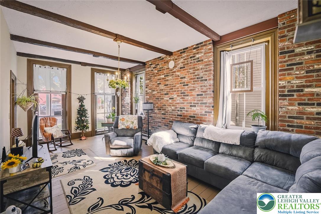 Maxatawny Twp, Pennsylvania 19539, United States, 6 Bedrooms Bedrooms, ,2 BathroomsBathrooms,Residential,Active,219177