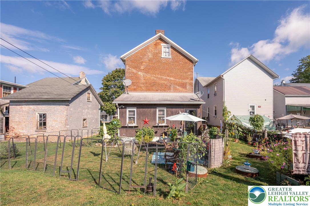 Maxatawny Twp, Pennsylvania 19539, United States, 6 Bedrooms Bedrooms, ,2 BathroomsBathrooms,Residential,Active,219177