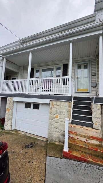Townhouse For Rent - 243 Pierce Street<br/> Schuylkill County, Pottsville, PA 17901