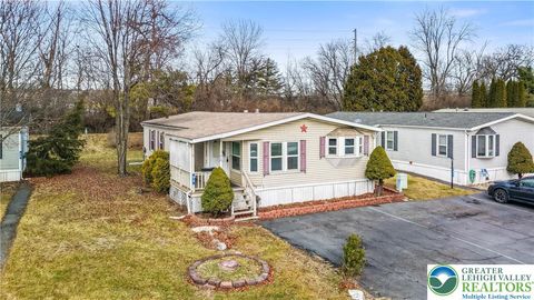 Photo of 88 Juniper Court, East Allen Twp, PA 18014 (MLS # 770400)