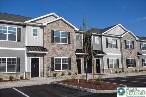 Photo of 1411 Greenview Drive #24, Bethlehem, PA 18018 (MLS # 775931)
