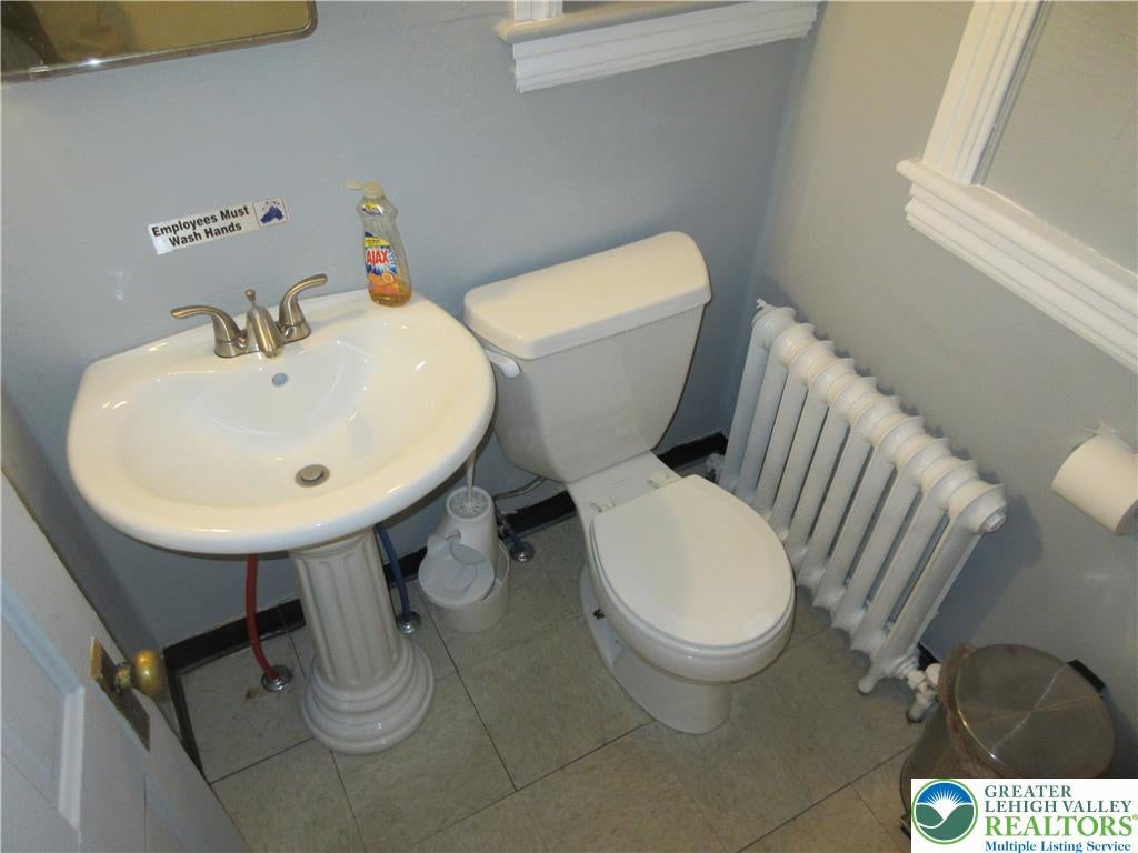 87 E Broad Street 1st Floor