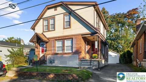 Photo of 1817 Portland Avenue, Spring Twp, PA 19609 (MLS # 766873) Photo of 1817 Portland Avenue, Spring Twp, PA 19609 (MLS # 766873)