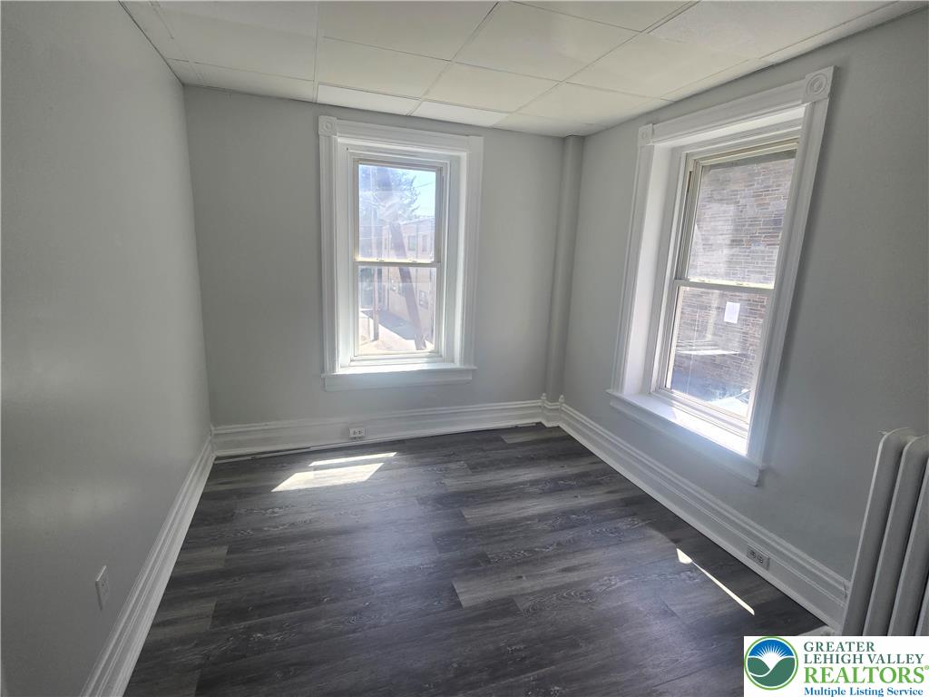 452 W Maple Street 1