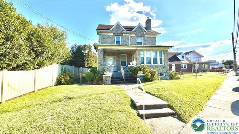 Photo of 820 Philadelphia Road, Easton, PA 18042 (MLS # 764875) Photo of 820 Philadelphia Road, Easton, PA 18042 (MLS # 764875)