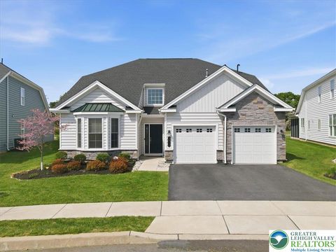 Photo of 3912 Independence Drive, Bethlehem Twp, PA 18045 (MLS # 775182)