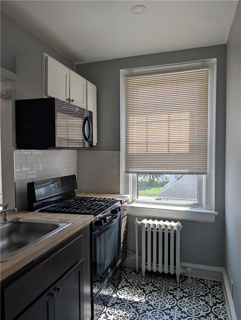 1458 Northampton Street 12