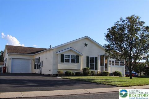 Photo of 712 winterthur Way, Forks Twp, PA 18040 (MLS # 763905) Photo of 712 winterthur Way, Forks Twp, PA 18040 (MLS # 763905)