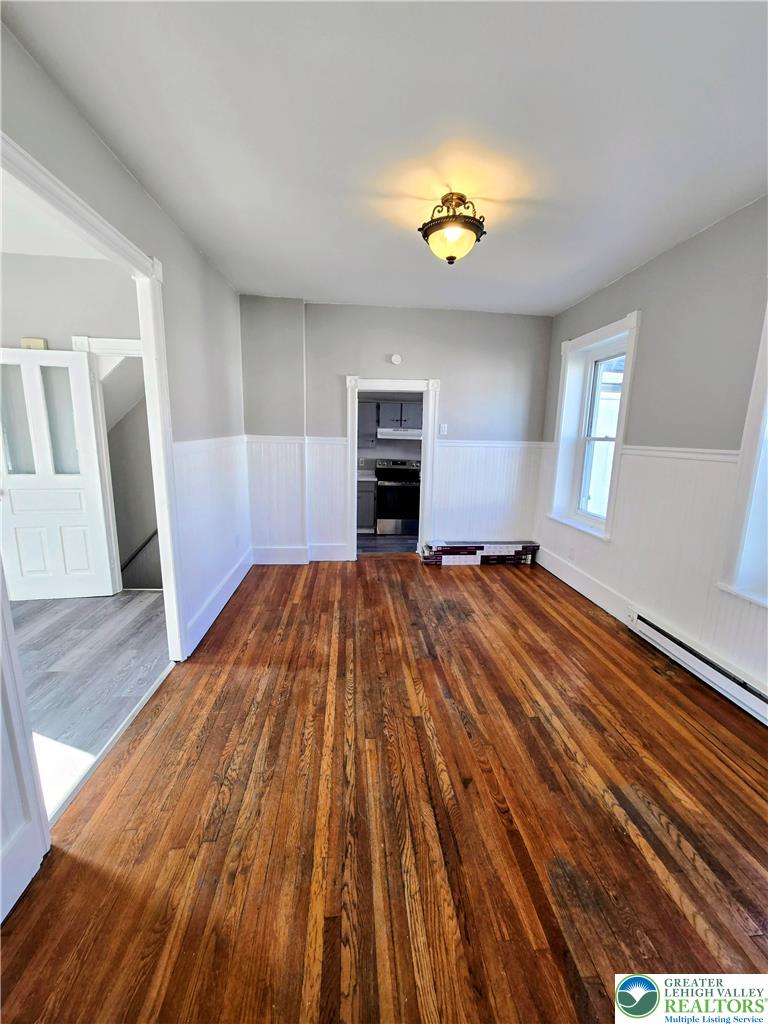 528 N 6TH Street Carriage House