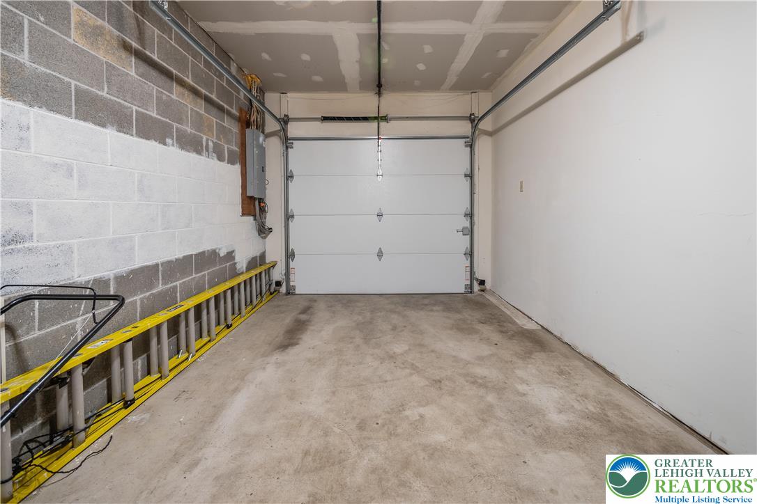 Upper Macungie Twp, Pennsylvania 18104, United States, 3 Bedrooms Bedrooms, ,3 BathroomsBathrooms,Residential,Active,173415