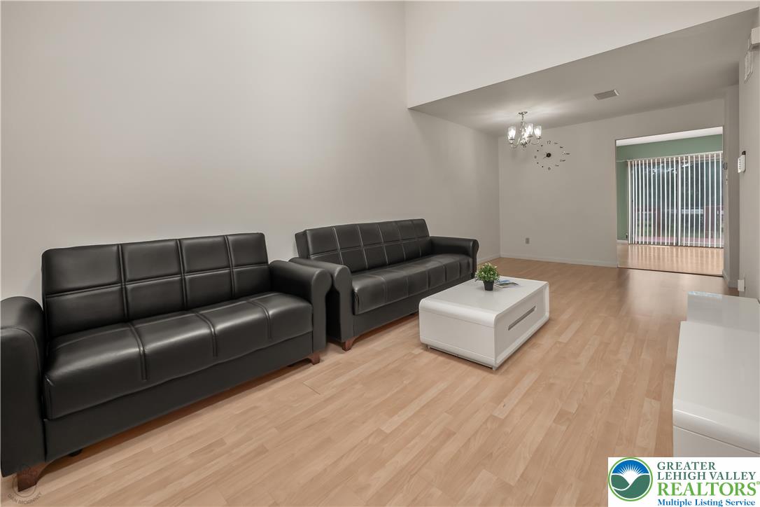 Upper Macungie Twp, Pennsylvania 18104, United States, 3 Bedrooms Bedrooms, ,3 BathroomsBathrooms,Residential,Active,173415