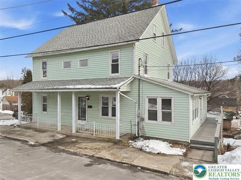 Photo of 25 N 5th Street, Bangor Boro, PA 18013 (MLS # 772444)