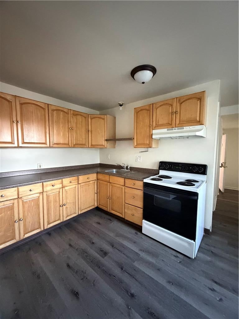 1039 Mechanic Street 3