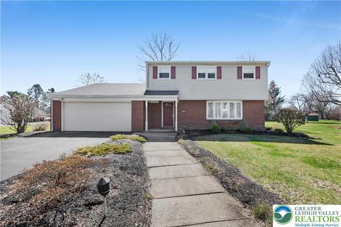 Photo of 1522 Magnolia Drive, Macungie, PA 18069 (MLS # 773948)