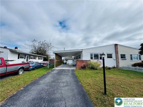 Photo of 1522 Elayne Street, Bethlehem, PA 18017 (MLS # 766385) Photo of 1522 Elayne Street, Bethlehem, PA 18017 (MLS # 766385)